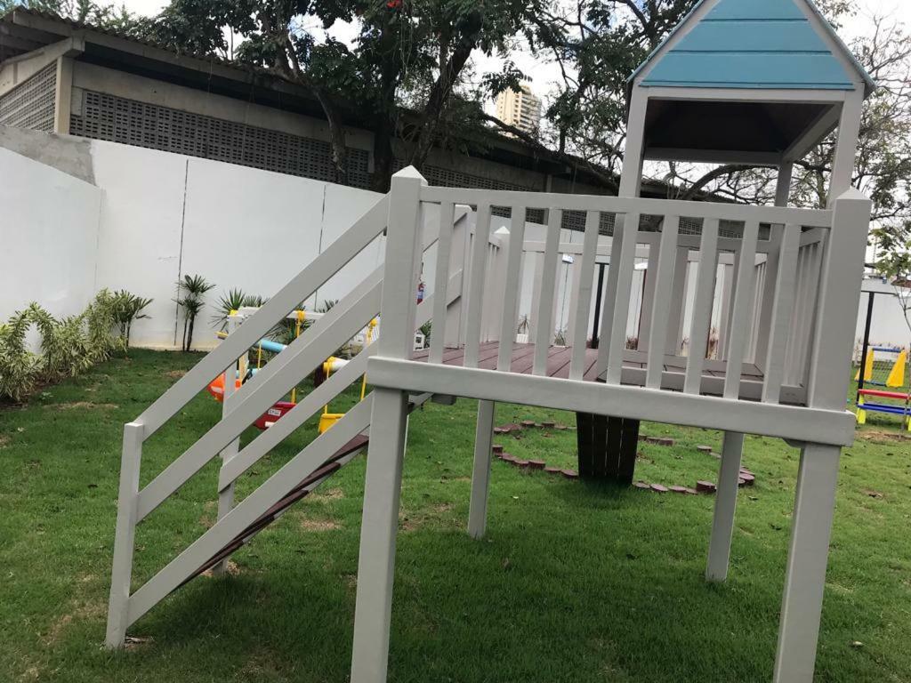 Flats Mobiliados Zona Norte, Casa Forte, Recife, Direto Com O Dono *