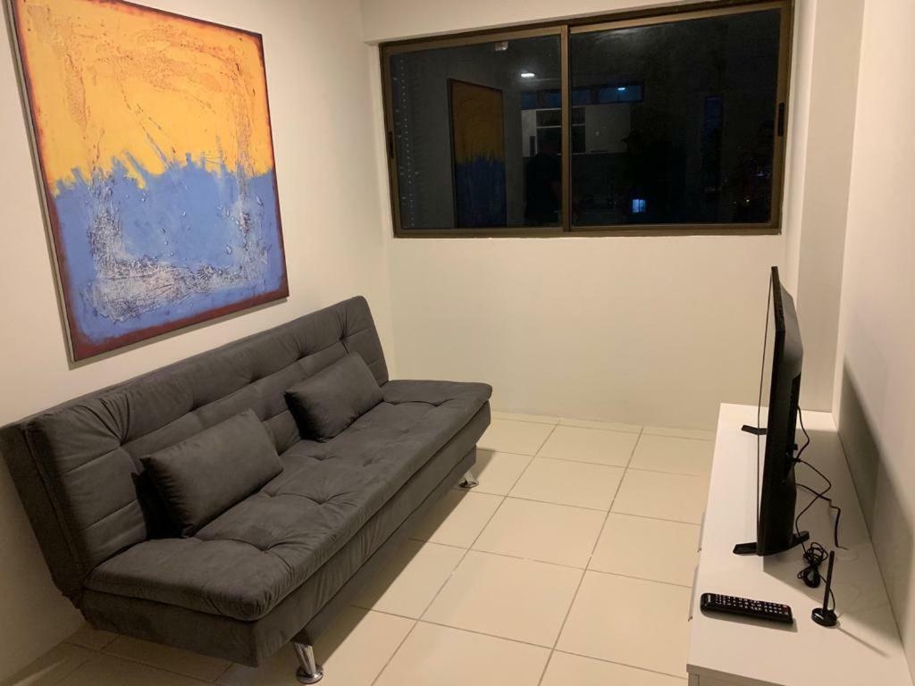 Flats Mobiliados Zona Norte, Casa Forte, Recife, Direto Com O Dono * Recife